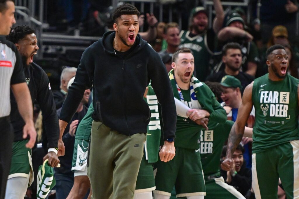 Giannis Antetokounmpo, Bucks
