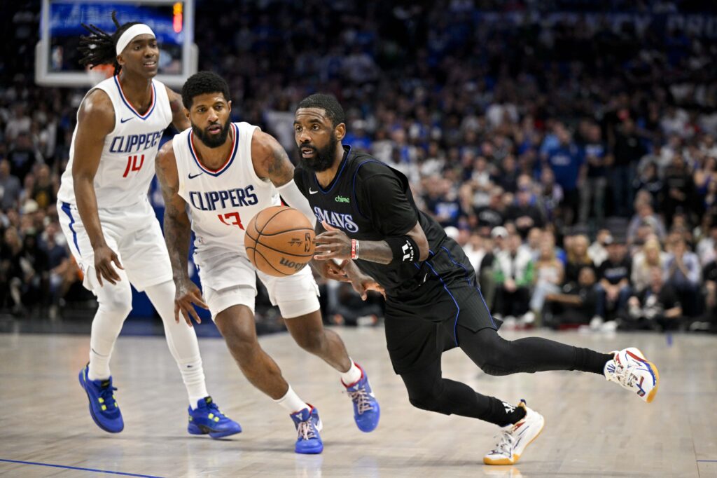 Kyrie Irving, Mavericks