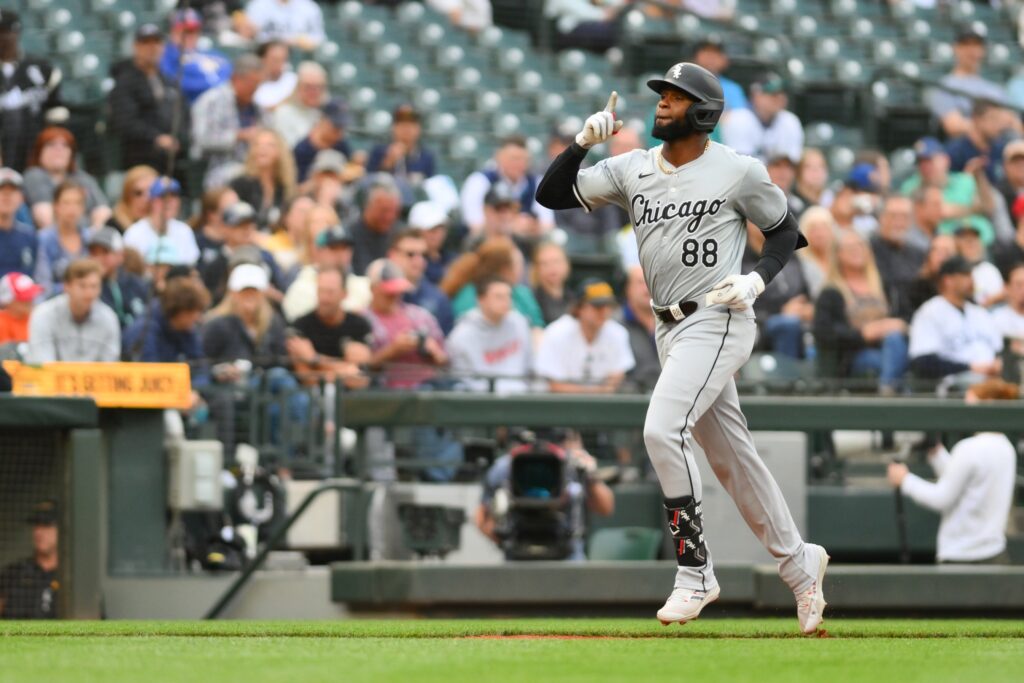 Luis Robert Jr., Los Angeles Dodgers, Chicago White Sox
