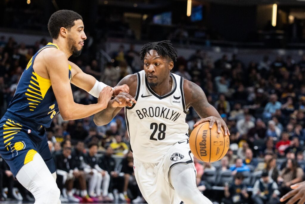 Dorian Finney-Smith, Dallas Mavericks