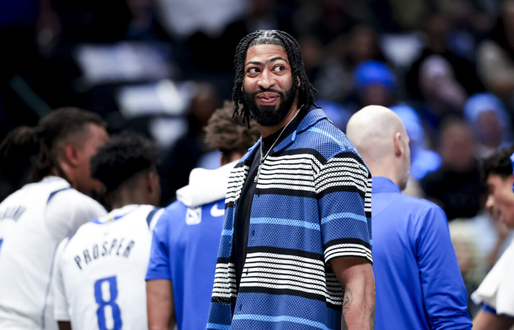 Anthony Davis, Dallas Mavericks, NBA News