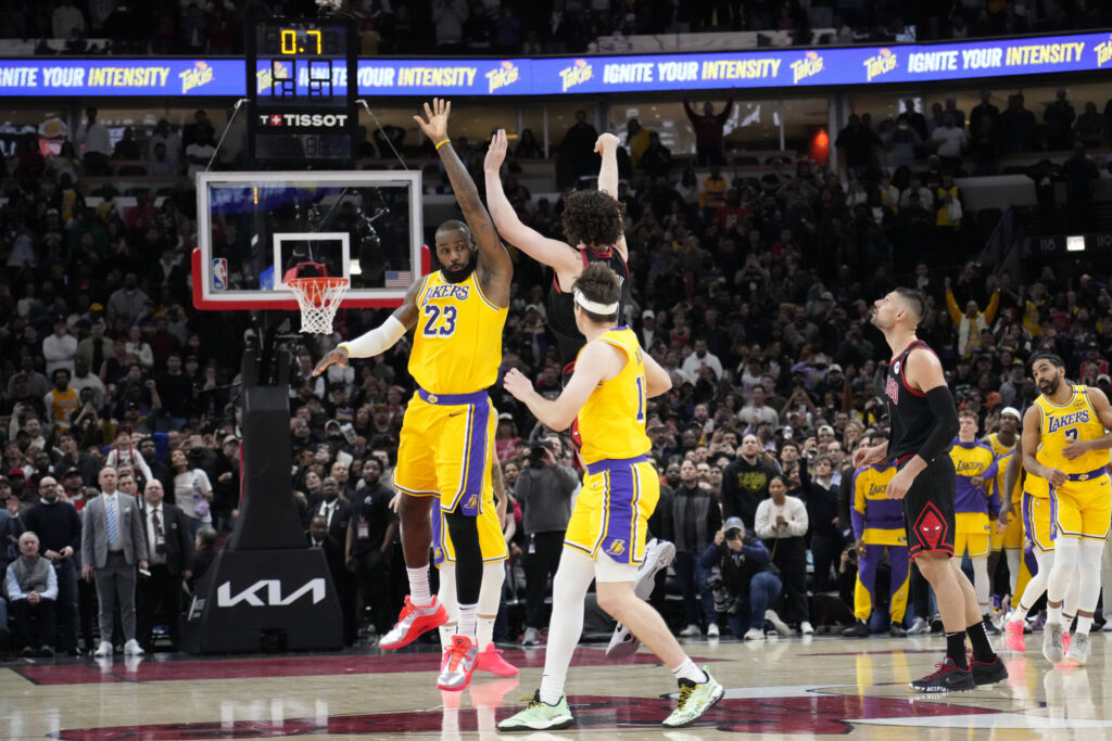 Josh Giddey, Chicago Bulls, Los Angeles Lakers, NBA News