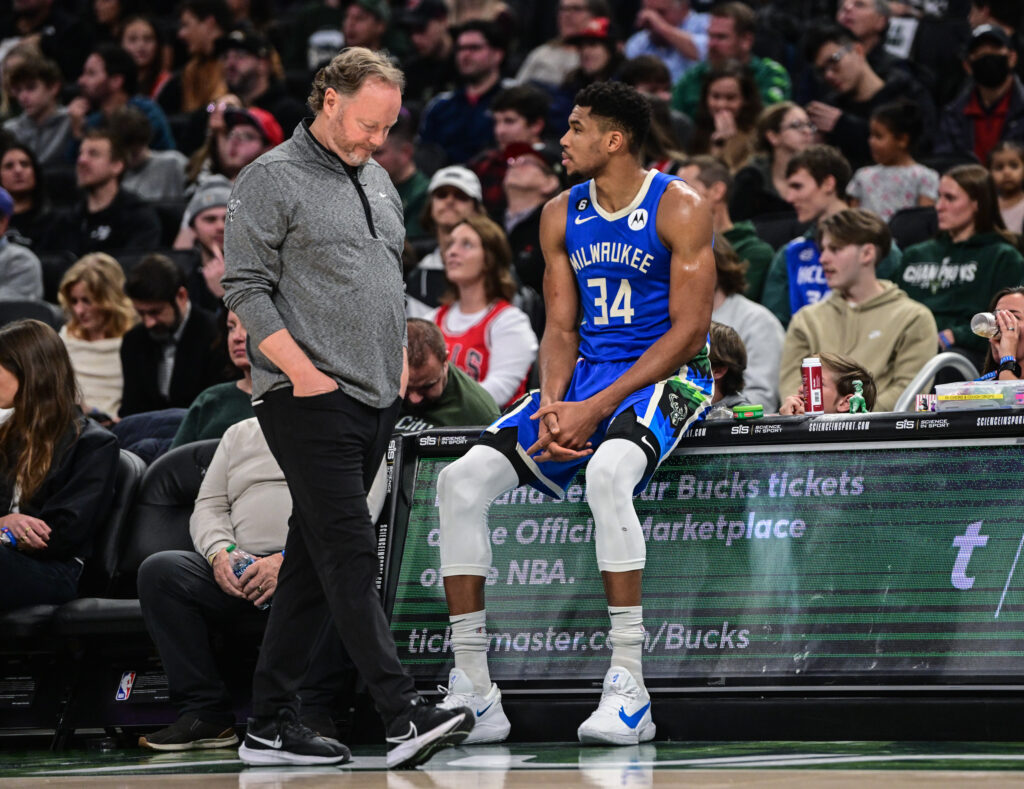 Giannis Antetokounmpo, Mike Budenholzer, Phoenix Suns, NBA, Milwaukee Bucks