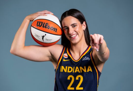 Caitlin Clark, Indiana Fever
