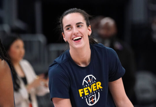 Caitlin Clark, Indiana Fever