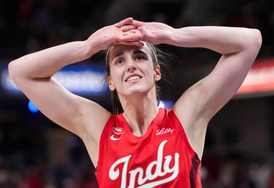Caitlin Clark, Indiana Fever