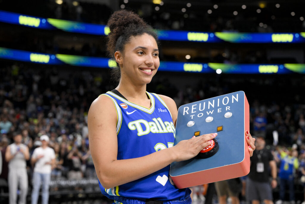 Azzi Fudd, Dallas Wings
