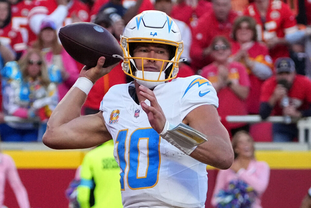 Justin Herbert, Philadelphia Eagles